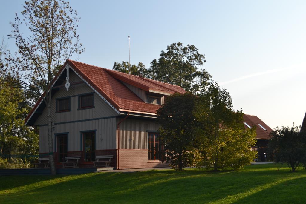 Gasthaus Pakalnes Vingis Rusne Exterior foto