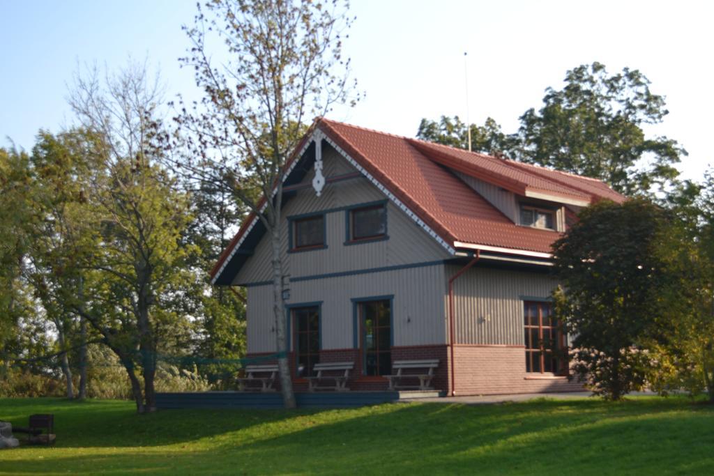 Gasthaus Pakalnes Vingis Rusne Exterior foto